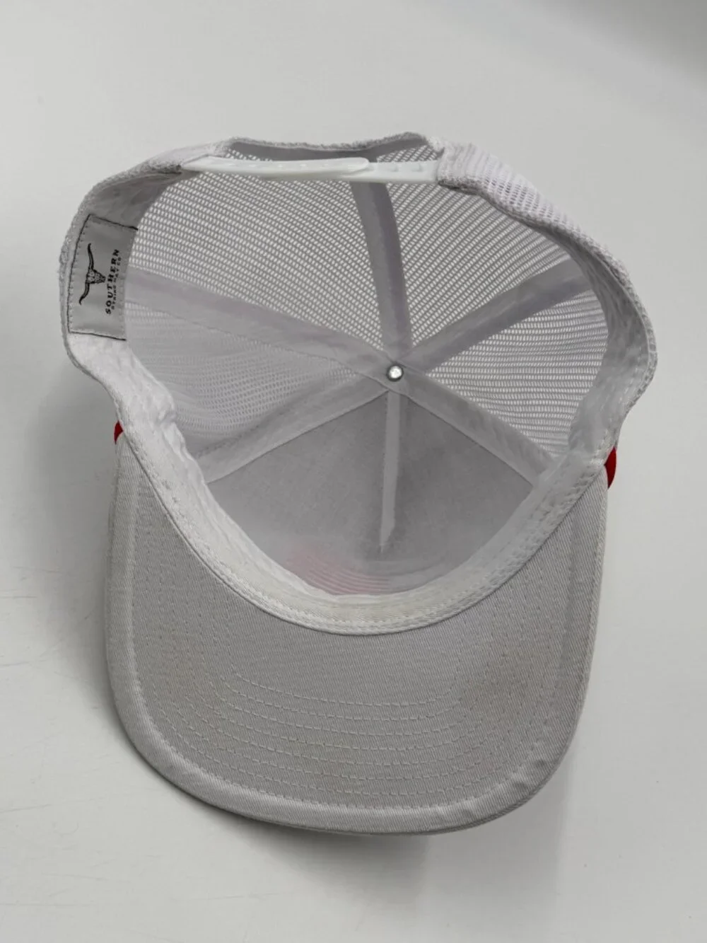 Southern Strings Hat Co Snapback Cap White Embroidered American Flag OS Adjust